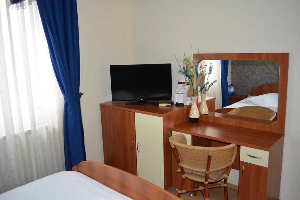 Motel Braca Lazic Биелина Екстериор снимка