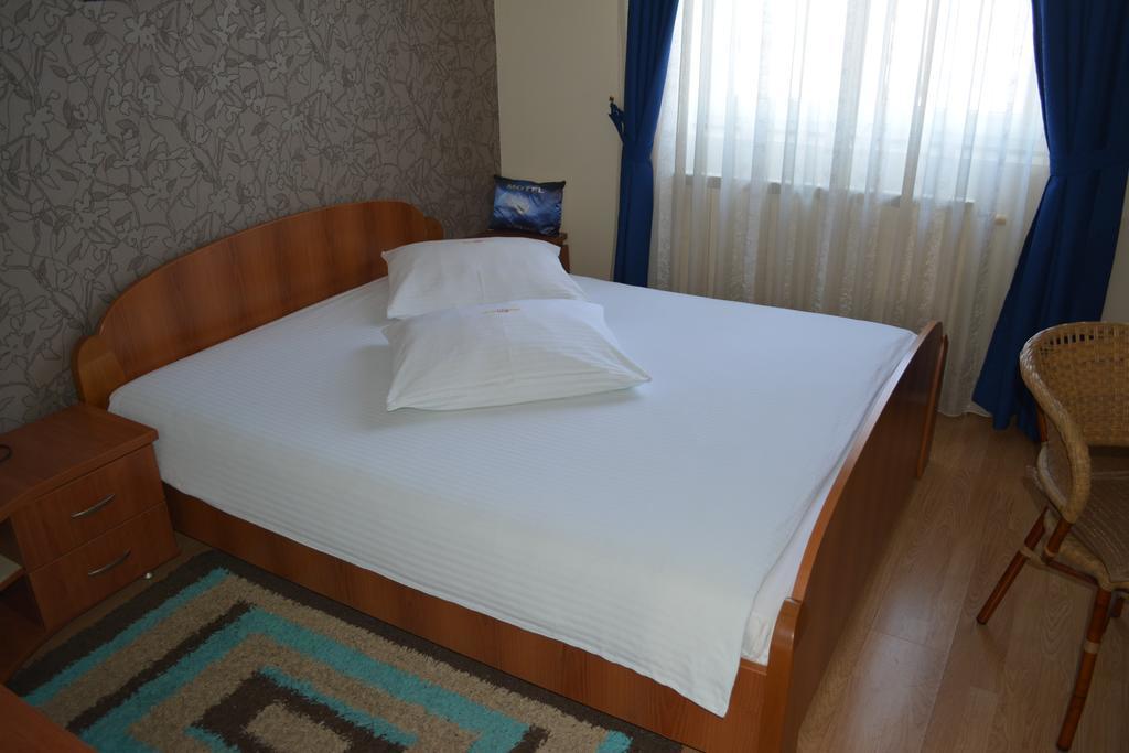 Motel Braca Lazic Биелина Екстериор снимка
