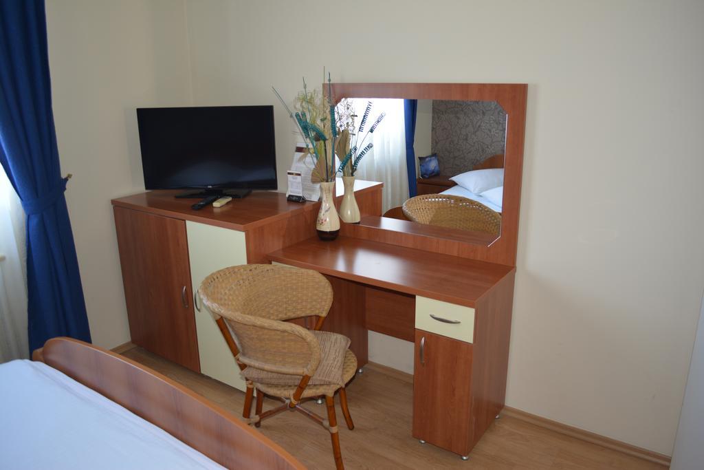 Motel Braca Lazic Биелина Екстериор снимка