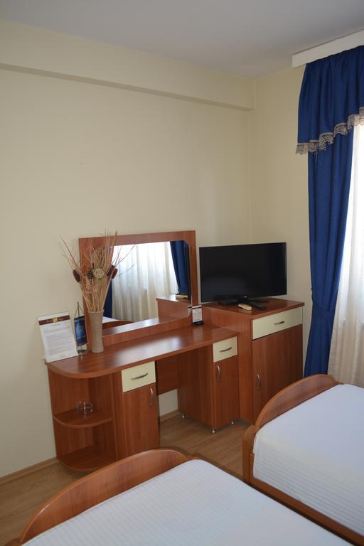 Motel Braca Lazic Биелина Екстериор снимка