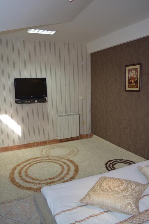 Motel Braca Lazic Биелина Екстериор снимка