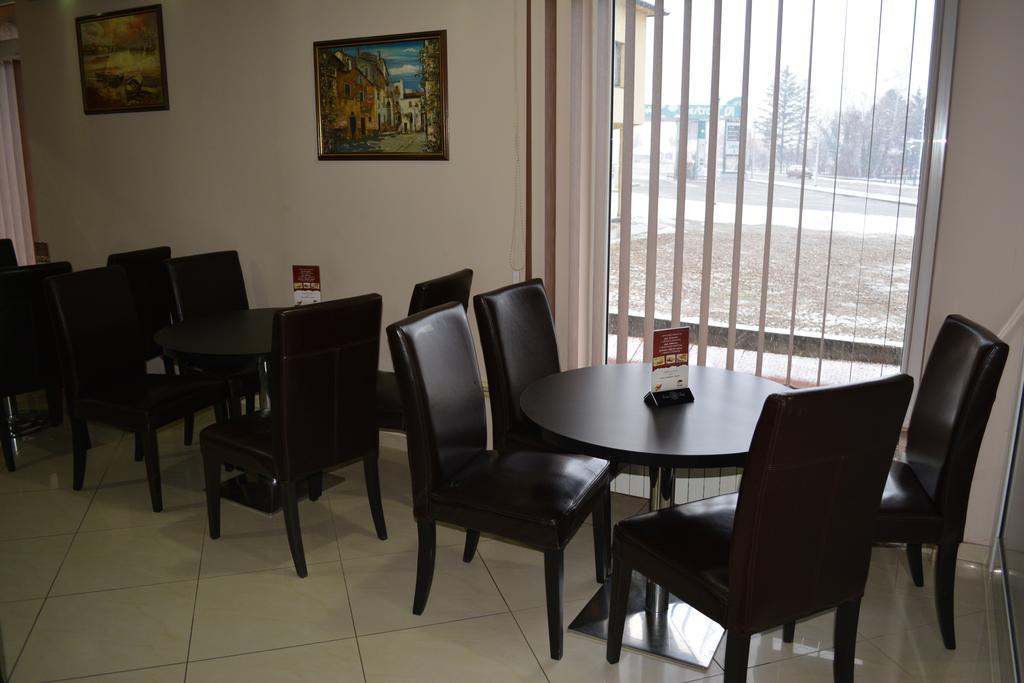 Motel Braca Lazic Биелина Екстериор снимка