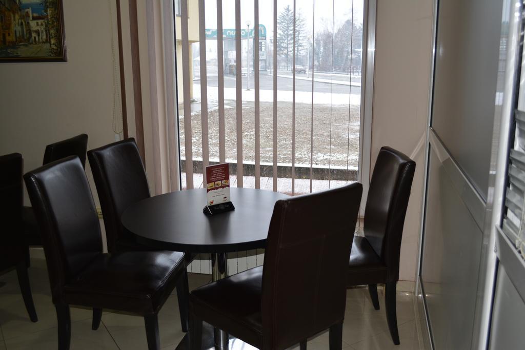 Motel Braca Lazic Биелина Екстериор снимка
