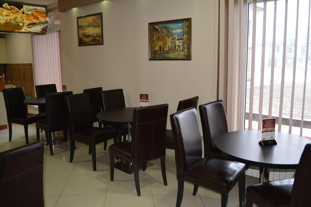Motel Braca Lazic Биелина Екстериор снимка