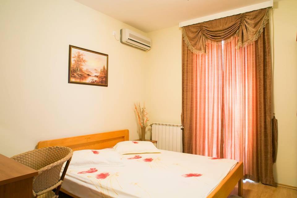 Motel Braca Lazic Биелина Екстериор снимка
