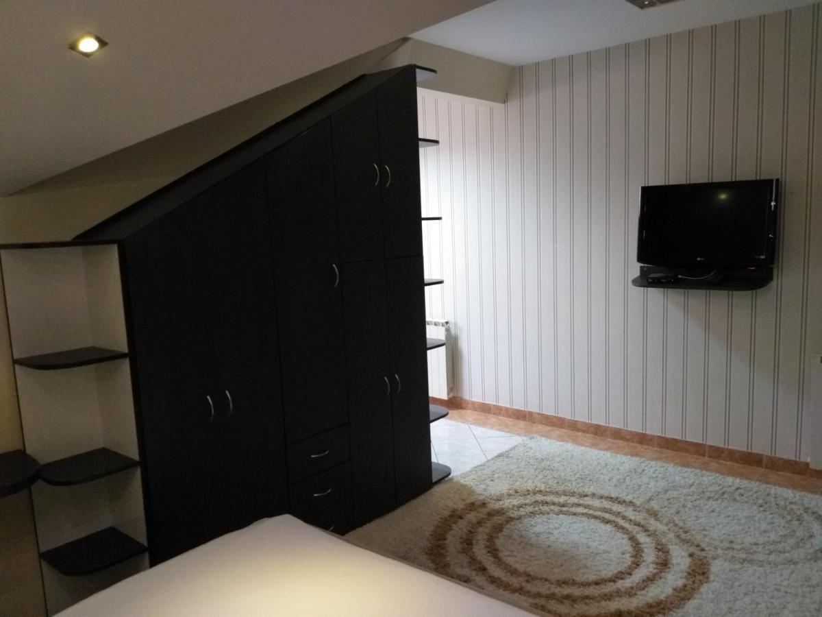 Motel Braca Lazic Биелина Екстериор снимка